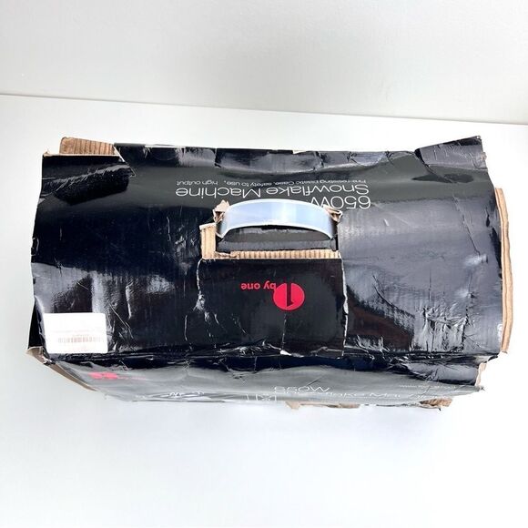 New 1byone 650W Snow Machine - Picture 12 of 14